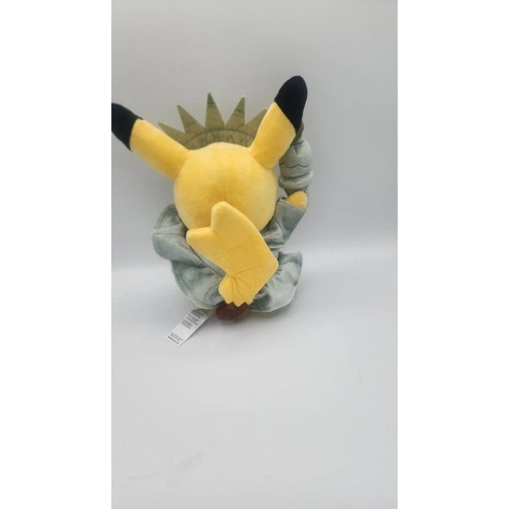 Pokemon Center Liberty Pikachu Plush Statue of Liberty NYC Exclusive 2016 8.5in
